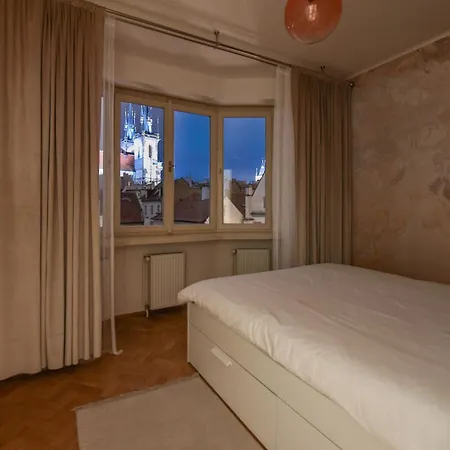 公寓 Romantic Cathedral View Old Town, Balcony 布拉格
