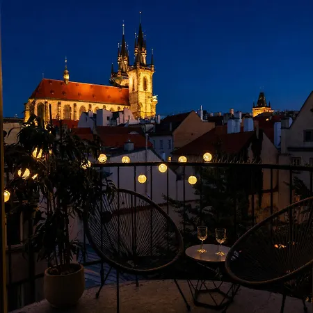 View From Bed, Old Town, Balcony, Terrace Apartman *